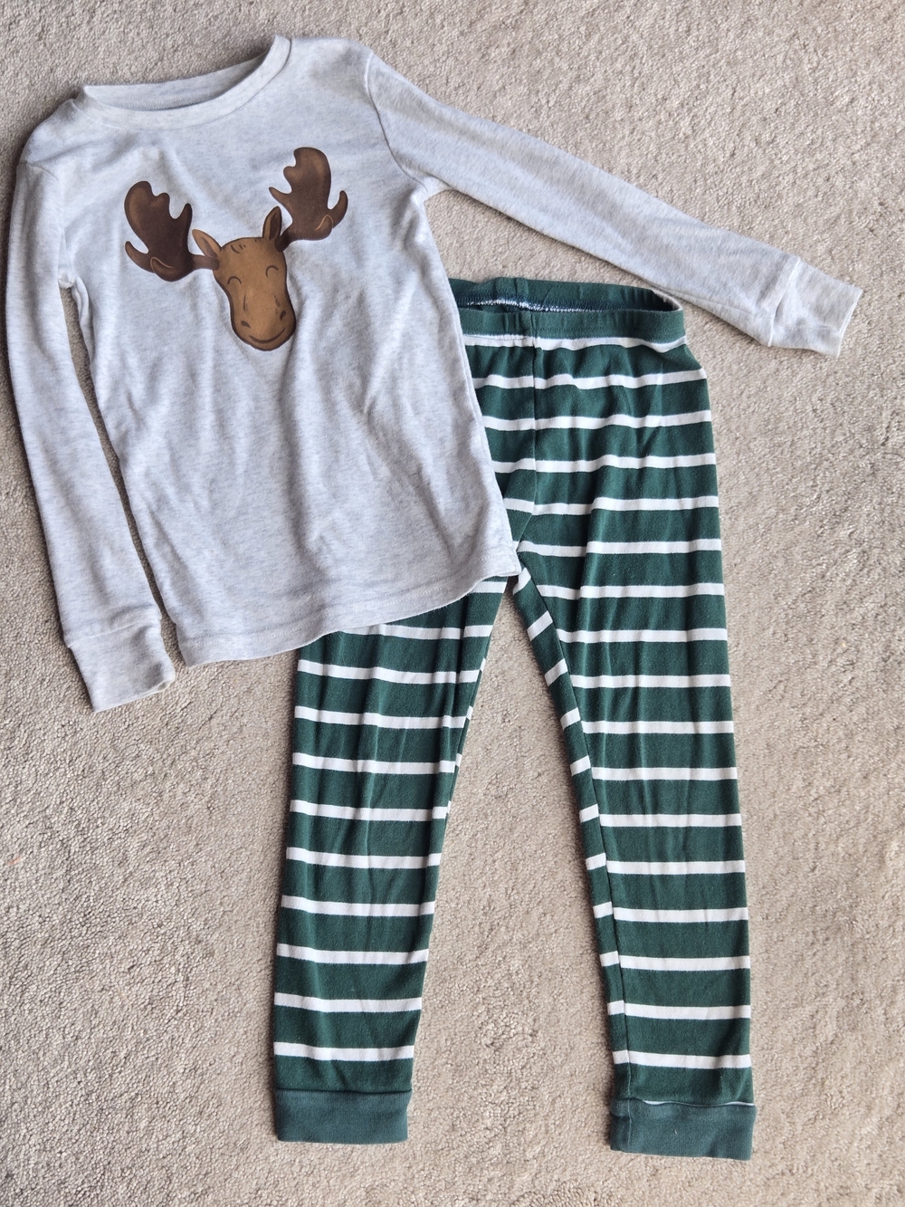 Moose Graphic Pajama Set - Green & Light Gray - Kids